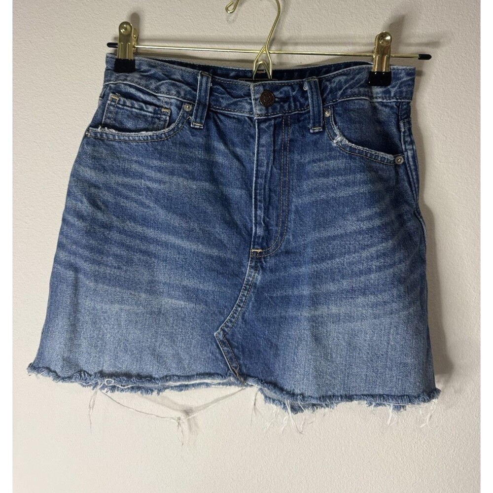 Abercrombie & Fitch Women’s Blue Denim Cut Off Shorts Frayed Hem Size 6